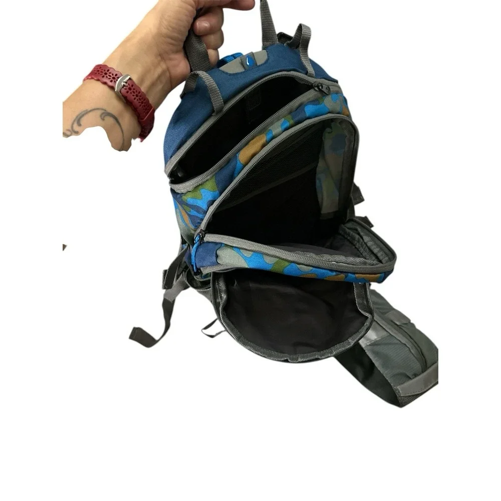 Coleman Backpack With‎ Hydration Bladder Camoflauge UPC#618842326396